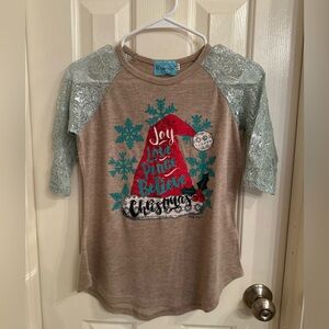 Girls 3/4 lace sleeve shirt